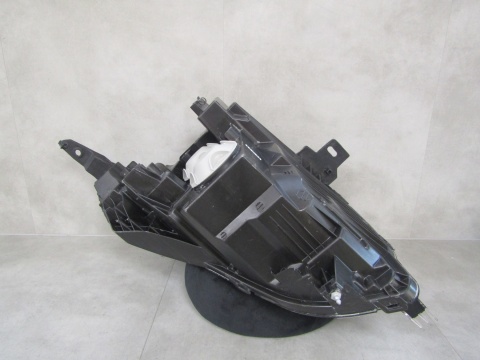 Lampa przód Ford Transit Courier MK3 ZWYKŁA LH LEWA 24- R2X6 13W030