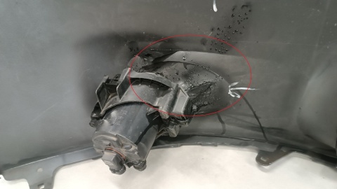 Zderzak przód przedni Toyota Auris 1 I Lift 09-13