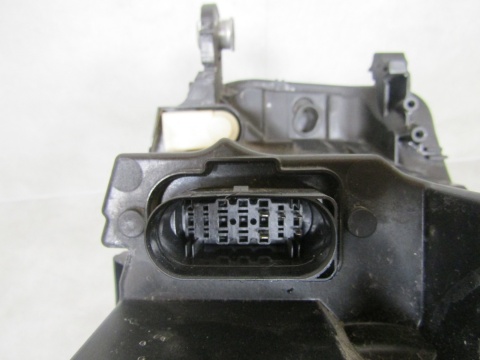 LAMPA VOLKSWAGEN T-CROSS RH PRAWA FULL LED 16- 2GM941035 B