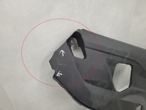 Osłona maskownica pasa przedniego komory silnika BMW 8 G14 G15 G16 18-