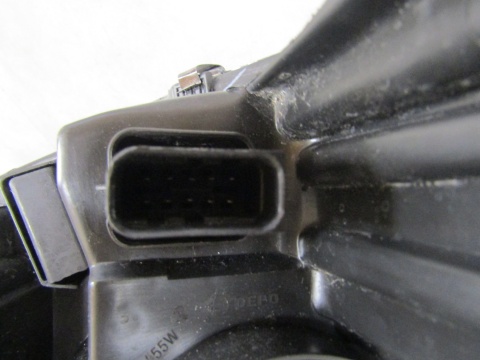 LAMPA PRZÓD PEUGEOT 308 T9 LIFT ZWYKŁA SOCZEWKA 17-21 RH PRAWA