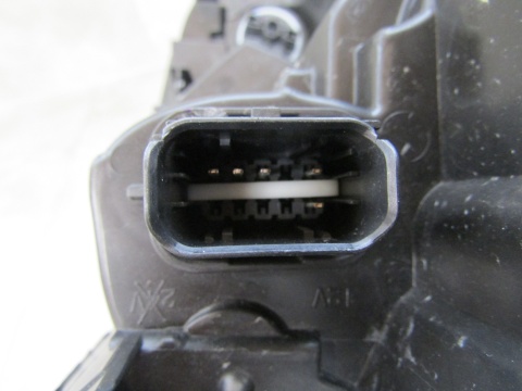 Lampa przód Renault EXPRESS III ZWYKŁA Z LED 21- RH PRAWA 260105660R
