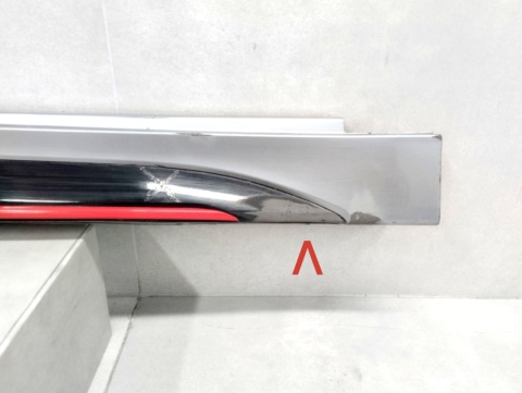 Listwa progowa prawa Kia Proceed 3 GT Line 19-