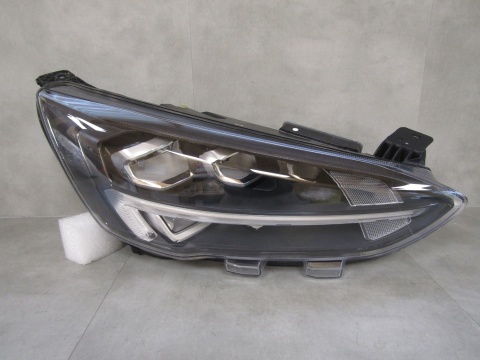 LAMPA PRZÓD FORD FOCUS MK4 LED18- RH PRAWA