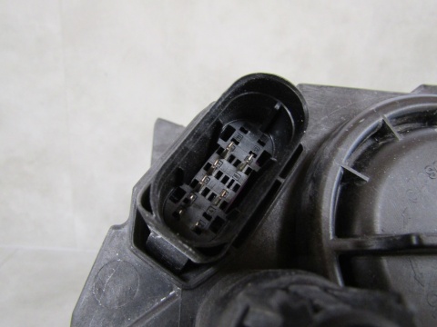 Lampa przód Mercedes CLA W117 LIFT ZWYKŁA 16-19 RH PRAWA A1178200461