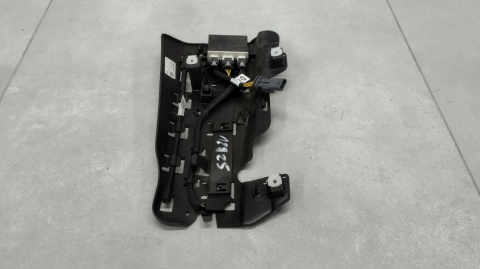 Czujnik sensor moduł otwierania klapy PRAWY RANGE ROVER SPORT L494