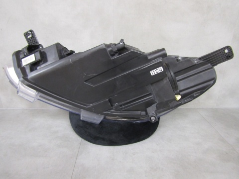 LAMPA PRZÓD FORD FIESTA MK8 VIII 17-21 ZWYKŁA RH PRAWA H1BB-13W029-AD