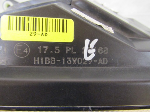 LAMPA PRZÓD FORD FIESTA MK8 VIII 17-21 ZWYKŁA RH PRAWA H1BB-13W029-AD