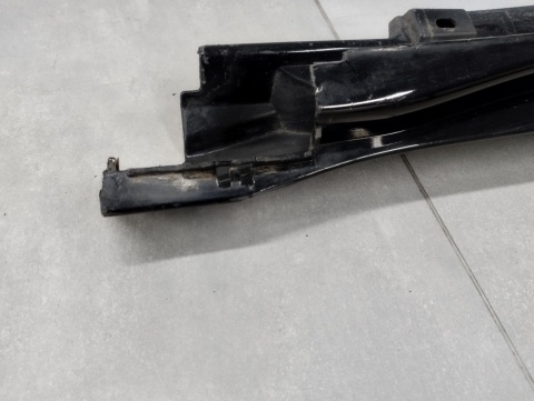Listwa progowa lewa Volkswagen VW Arteon 3G8 16- +mocowanie