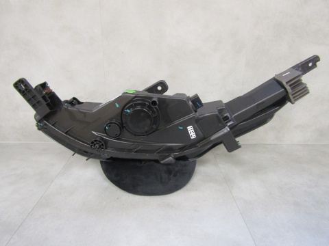 LAMPA PRZÓD MAXUS EUNIQ 6 FULL LED PRAWY C00371014 SV51-03