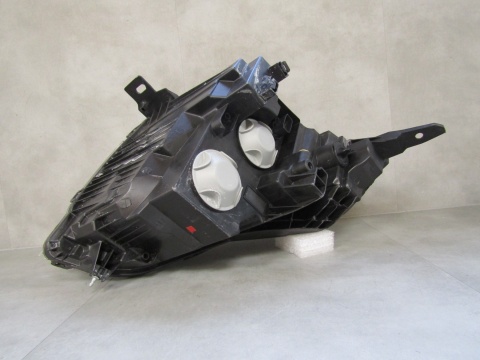 FORD TRANSIT COURIER III MK3 LAMPA PRZEDNIA PRAWA 24- R2X613W029AF
