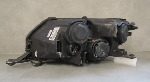 Lampa przód Skoda Rapid 5JB ZWYKŁA 12-16 RH PRAWA 12-16 5JB941016