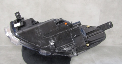 LAMPA PRZÓD FORD FIESTA MK8 VIII ZWYKŁA RH PRAWA 17-21 H1BB13W029-AK
