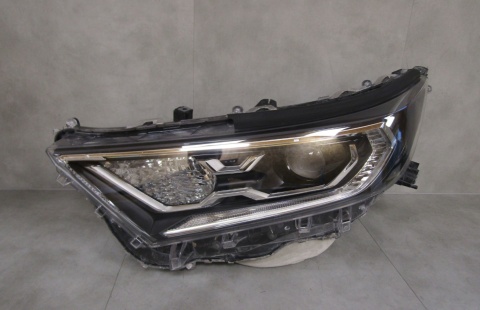 LAMPA PRZÓD TOYOTA RAV4 IV 5 V LED 19-21 LH LEWA