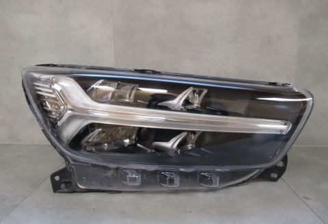 LAMPA PRZÓD PRAWY RH FULL LED VOLVO XC40 17-22 31655632