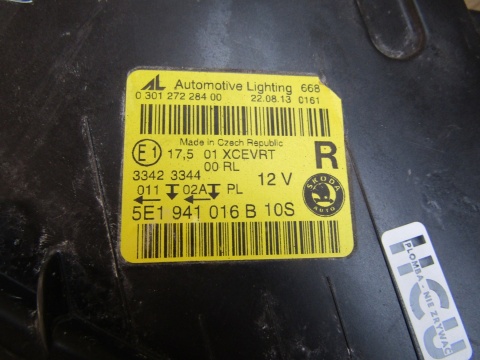 LAMPA PRZÓD SKODA OCTAVIA 3 III KSENON SKRĘTNY 12-16 RH PRAWA 5E1941016B