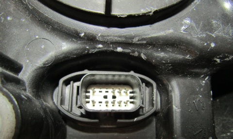 LAMPA PRZÓD FORD FOCUS MK4 IV ZWYKŁA CIEMNA 18-21 RH JX7B-13W029-CE