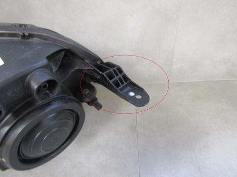 LAMPA PRZÓD FORD ECOSPORT 2 II ZWYKŁA SOCZEWKA RH LIFT 17-21 GN15-13W029-YA