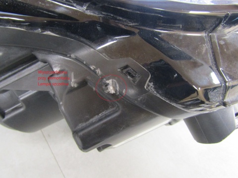 LAMPA PRZÓD FORD ECOSPORT 2 II ZWYKŁA SOCZEWKA RH LIFT 17-21 GN15-13W029-YA