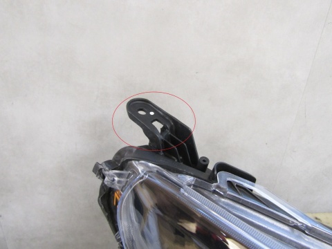 LAMPA PRZÓD TOYOTA HILUX 8 VIII LIFT ZWYKŁA 20- RH