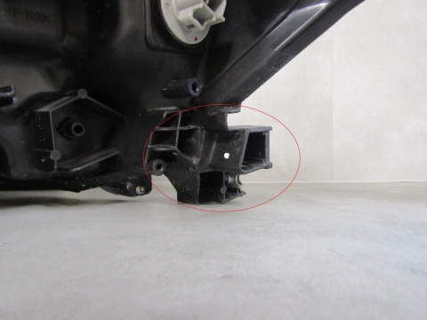 LAMPA PRZÓD TOYOTA HILUX 8 VIII LIFT ZWYKŁA 20- RH