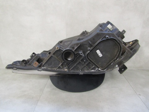 LAMPA PRZÓD HONDA FR-V KSENON RH PRAWA 05-09
