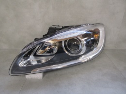 Lampa przód Volvo V60 S60 LIFT KSENON SKRĘTNY 14-18 LH LEWA 31420261