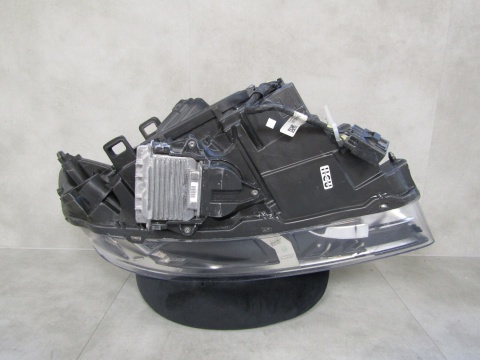 Lampa przód Volvo V60 S60 LIFT KSENON SKRĘTNY 14-18 LH LEWA 31420261