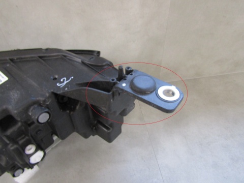 LAMPA PRZÓD OPEL FRONTERA LED 24- RH PRAWA 9850142480