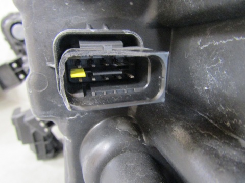 LAMPA PRZÓD OPEL FRONTERA LED 24- RH PRAWA 9850142480