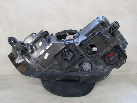 LAMPA PRZÓD VOLKSWAGEN SPORTSVAN 517 KSENON 14-18 517941752B