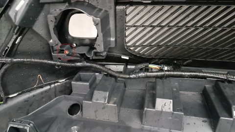 Zderzak przód przedni Citroen C3 e-C3 Aircross II 24- / + wiązka + pdc