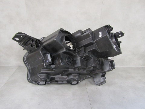 LAMPA PRZÓD TOYOTA PROACE CITY ZWYKŁA RH PRAWA19- 9835780580
