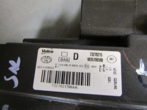 LAMPA PRZÓD TOYOTA PROACE CITY ZWYKŁA RH PRAWA19- 9835780580