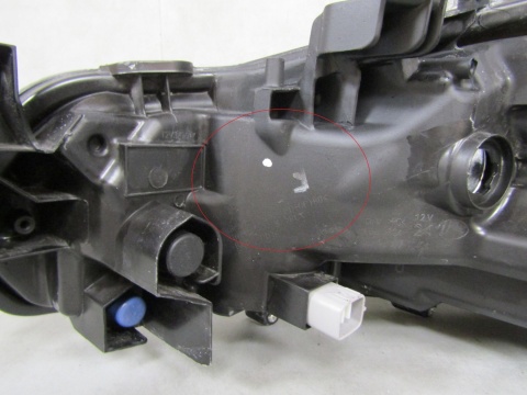 LAMPA PRZÓD TOYOTA COROLLA E21 SEDAN ZWYKŁA SOCZEWKA 18-23 RH 81130-02T31