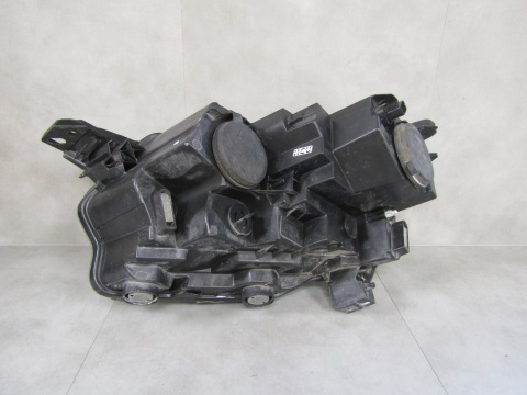 LAMPA PRZÓD TOYOTA PROACE CITY ZWYKŁA RH PRAWA19- 9835780580