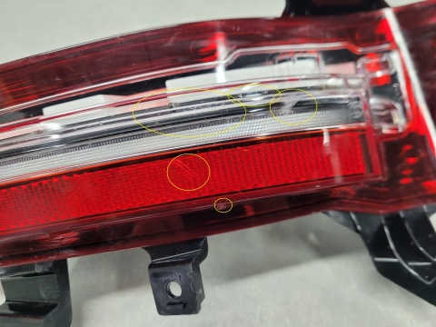 Lampa tył tylna w zderzak Genesis GV60 LED LH 21-