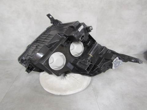 Lampa przód Ford Transit Courier MK3 ZWYKŁA 23- RH PRAWA R2X6 13E014 AE