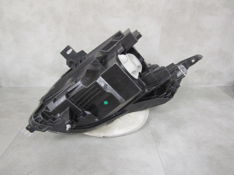 Lampa przód Ford Transit Courier MK3 ZWYKŁA 23- RH PRAWA R2X6 13E014 AE