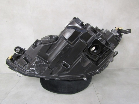 LAMPA PRZÓD VOLKSWAGEN VW GOLF 8 VIII LED 19-24 RH PRAWA 5H1941006C