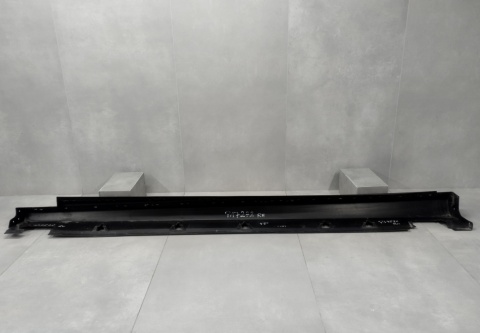 Listwa progowa prawa Mercedes GLS X166 X-166 12-19