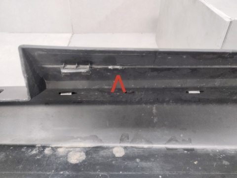 Listwa progowa prawa Mercedes GLS X166 X-166 12-19