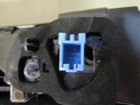 BLENDA LAMPA TYLNA ŚRODKOWA W KLAPĘ Volkswagen PASSAT B9 24- 3J0945303