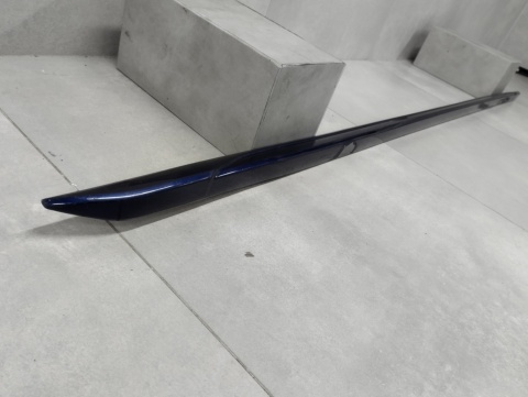Listwa progowa prawa Audi A4 B9 8W0 S-Line 19 Lift