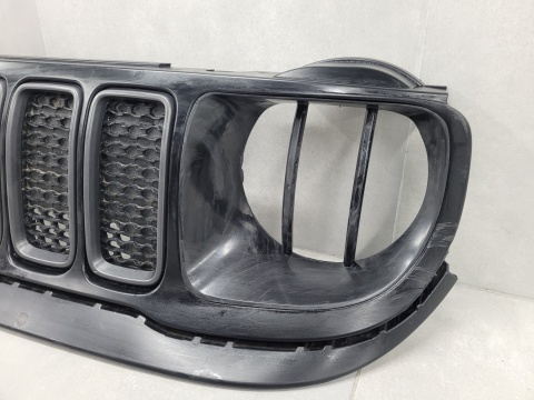 Grill atrapa przód przednia Jeep Renegade Lift 18-