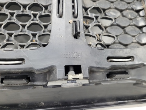 Grill atrapa przód przednia Jeep Renegade Lift 18-