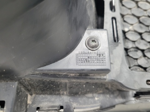 Grill atrapa przód przednia Jeep Renegade Lift 18-
