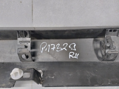 Listwa progowa prawa Ford Fiesta MK8 ST 3D 18-