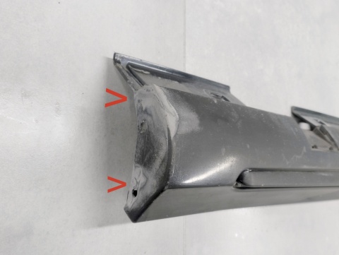 Listwa progowa prawa Mercedes CLA 1 I 13-19 AMG 117