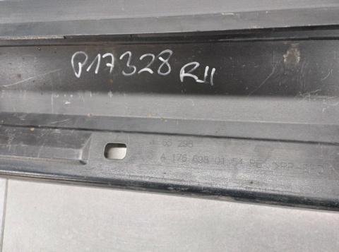 Listwa progowa prawa Mercedes CLA 1 I 13-19 AMG 117